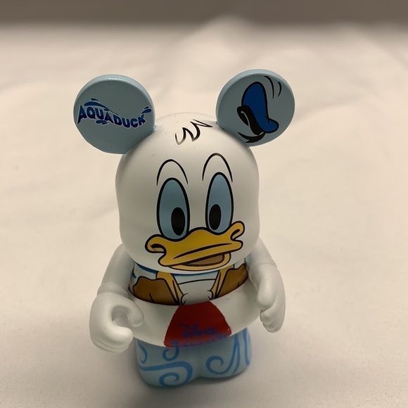 Disney Vinylmation Donald, Dale, She-Hulk and Russell - lot of 4 - Picture 4 of 11